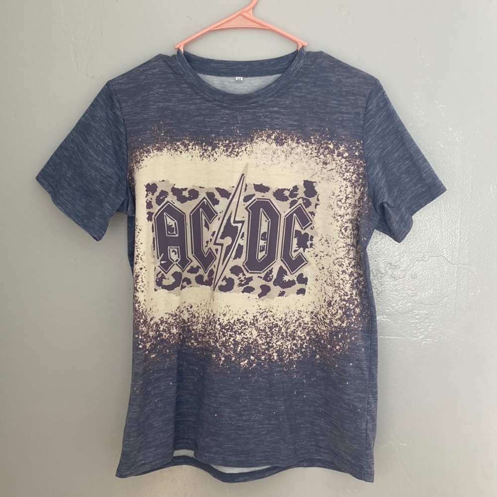 Short sleeve      Brand: Bellelily       Size: Medium    Colors: gray,tan